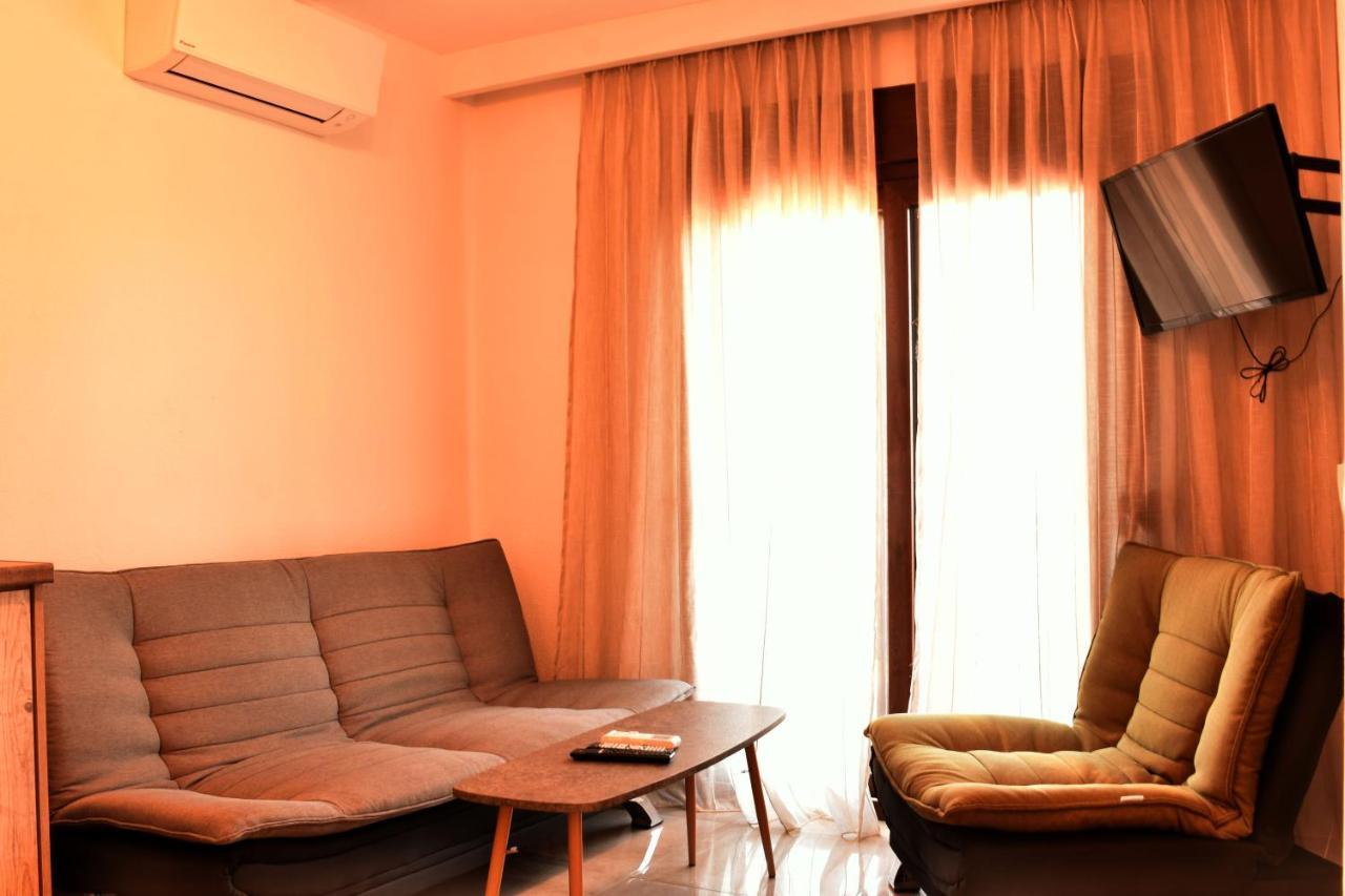 Theano Studios Paralia Sikias Extérieur photo