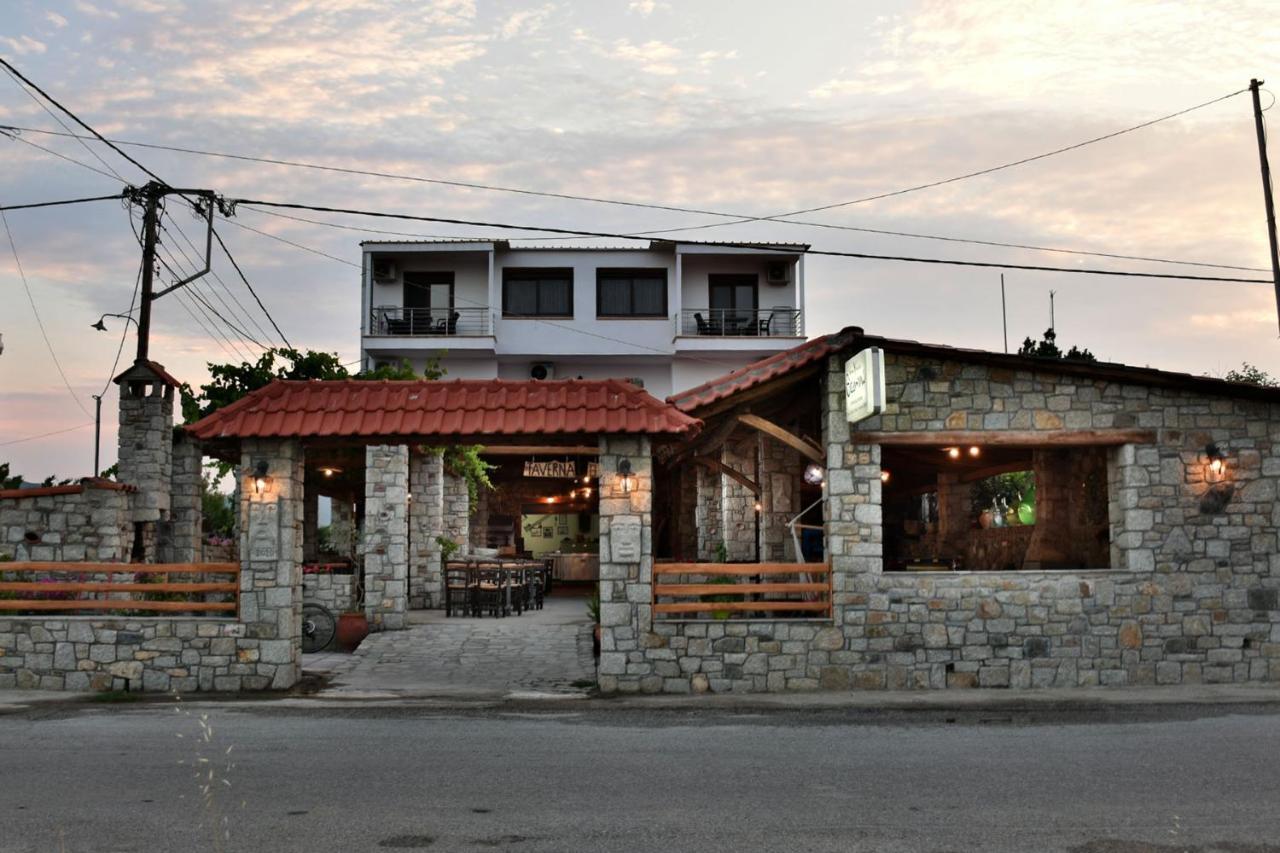 Theano Studios Paralia Sikias Extérieur photo