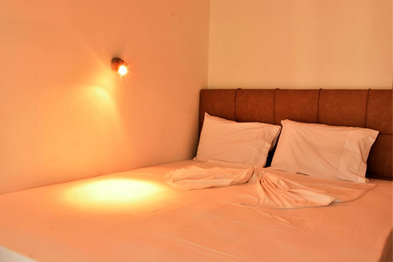 Theano Studios Paralia Sikias Extérieur photo