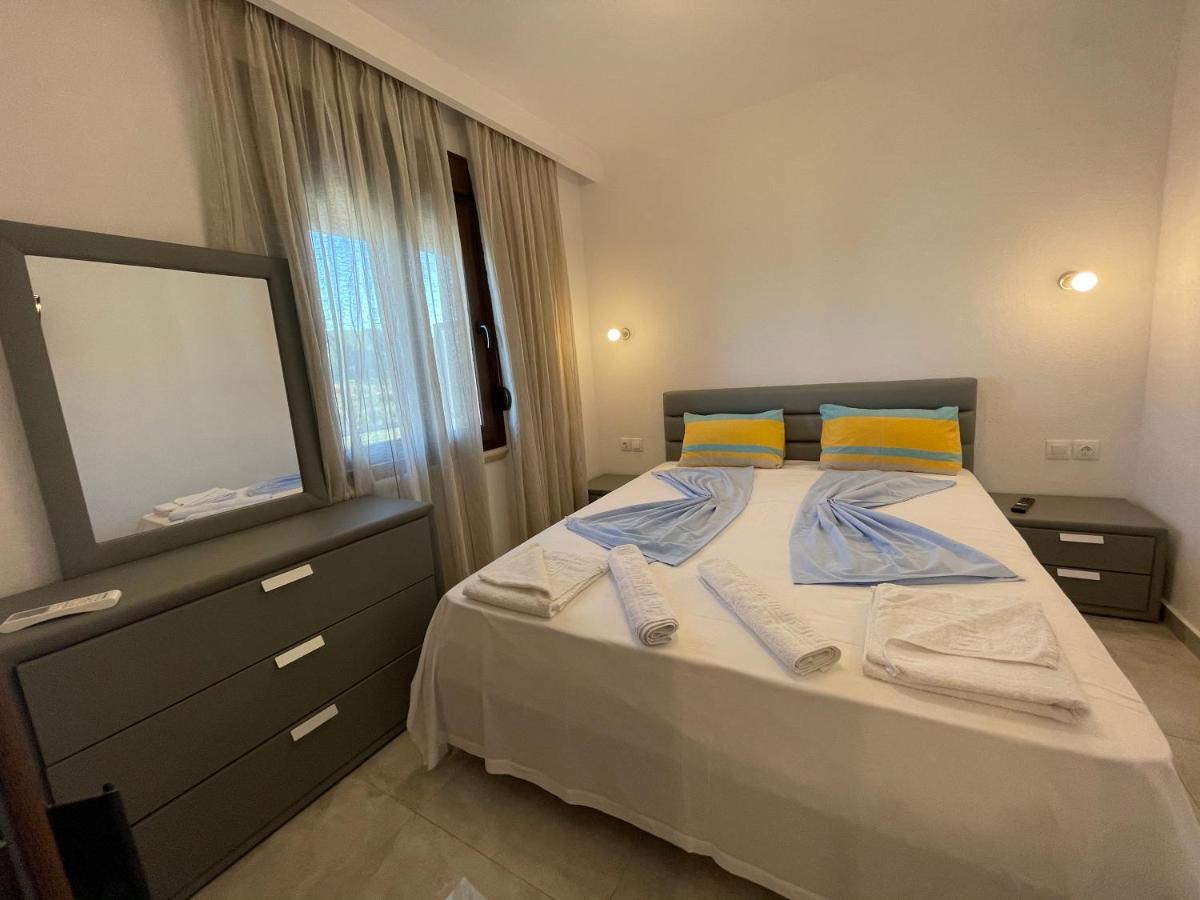 Theano Studios Paralia Sikias Extérieur photo