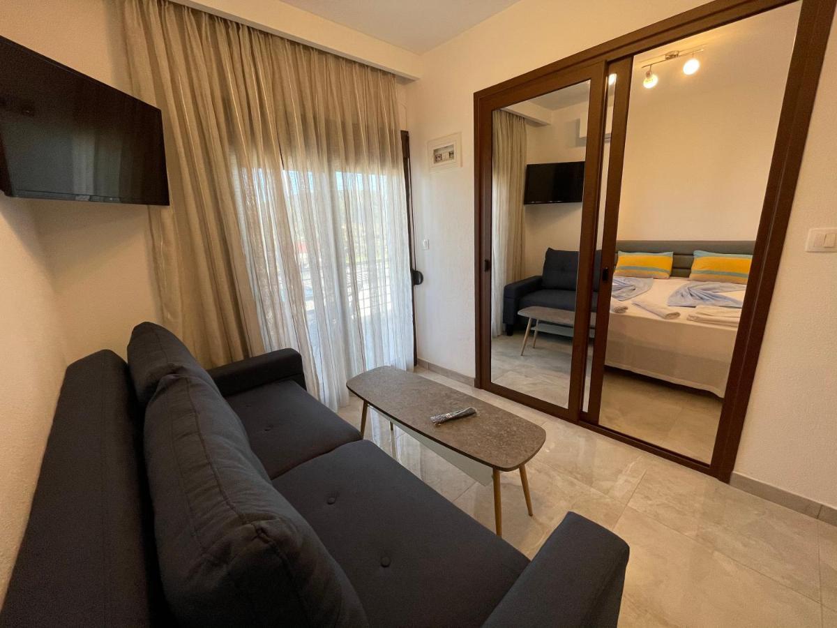 Theano Studios Paralia Sikias Extérieur photo