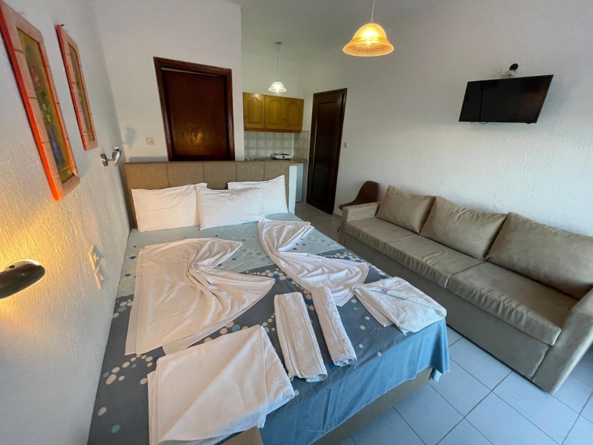 Theano Studios Paralia Sikias Extérieur photo