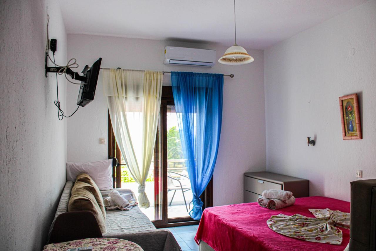 Theano Studios Paralia Sikias Extérieur photo