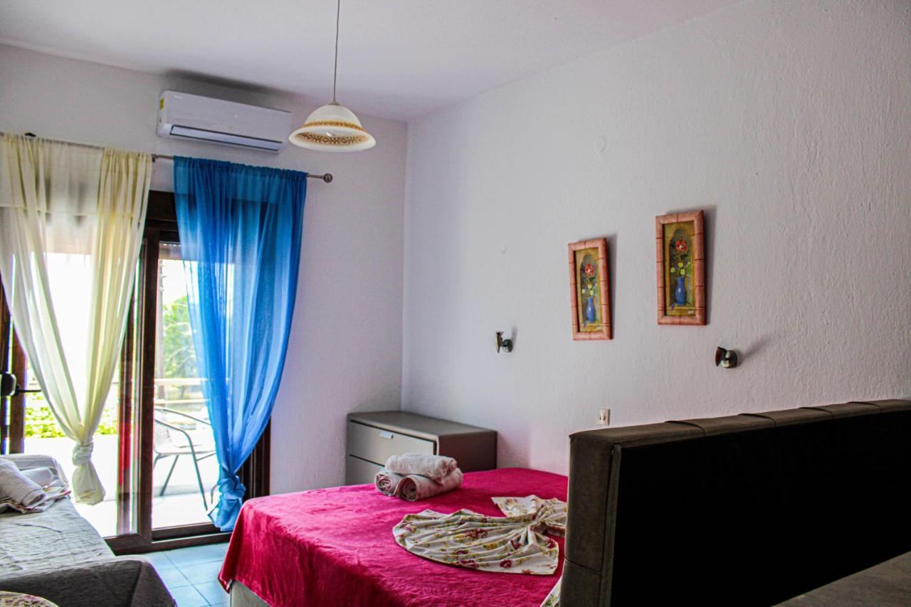Theano Studios Paralia Sikias Extérieur photo