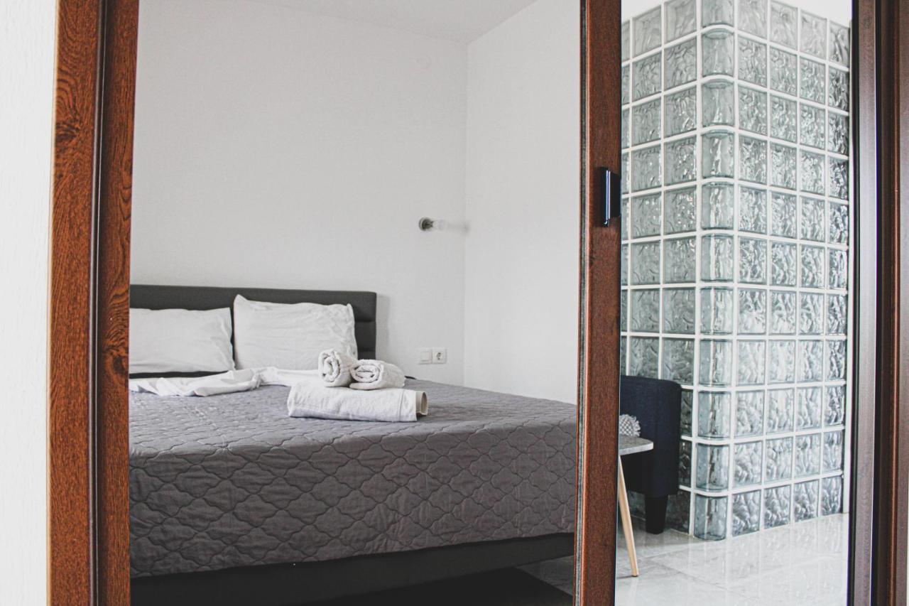 Theano Studios Paralia Sikias Extérieur photo